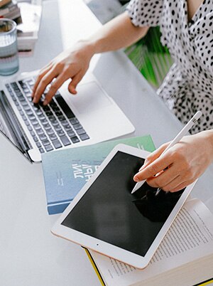 pc/tablet table